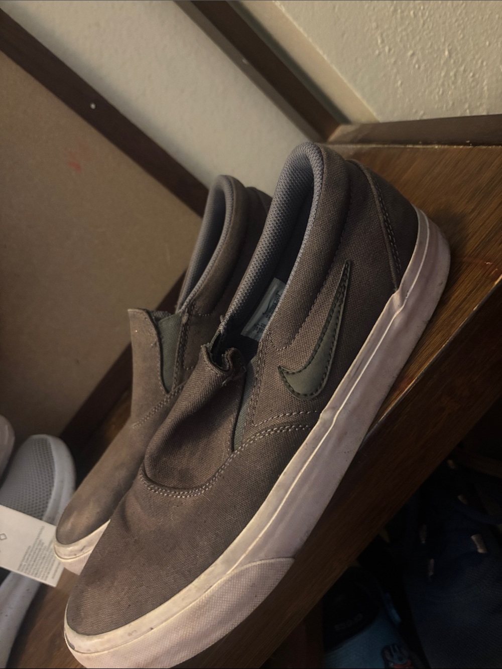 Men's Slip-On Canvas Shoes in Brown